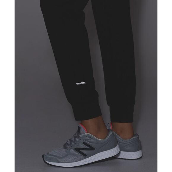 Lululemon Women’s Black Ready To Rulu Jogger Pants 28” Size 10 Stretch Yoga - Picture 5 of 7